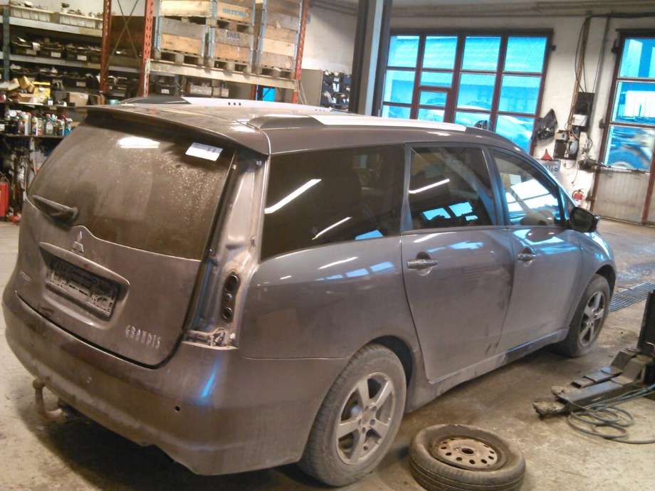 Mitsubishi Grandis 2004-2009 , Motorkode: , Girkassekode: 