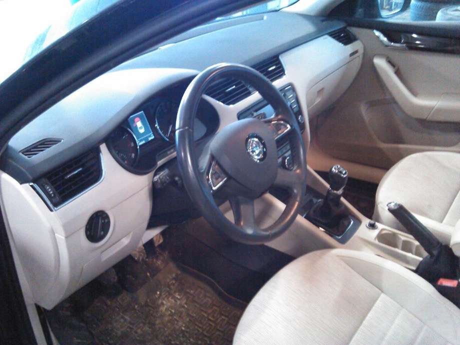 Škoda Octavia 2013-2016 (Type III, Fase 1) delebil , Motorkode: CJZ, Girkassekode: 