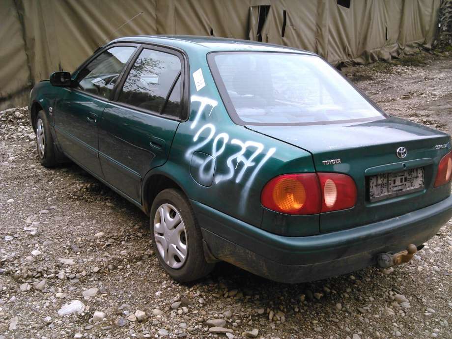 Toyota Corolla 2000-2002 (Fase 2) delebil , Motorkode: 4ZZ-FE, Girkassekode: 