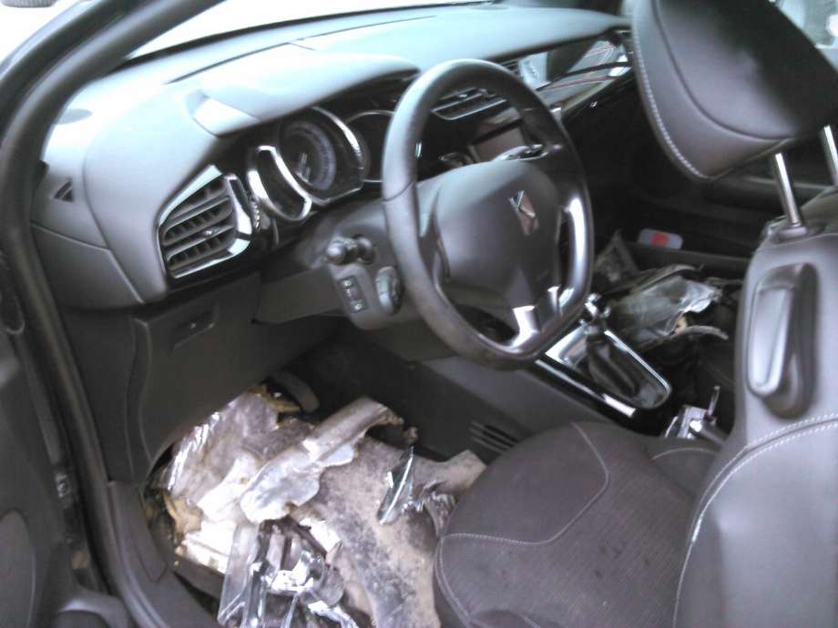 Citroën DS3 2010-2019 , Motorkode: 9H06, Girkassekode: 