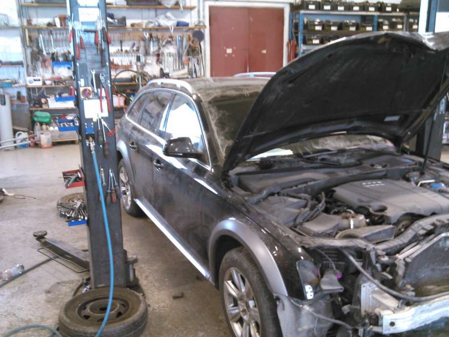Audi A4, Allroad 2009-2016 (Type I) (B8) (B8), Motorkode: CAG, Girkassekode: 