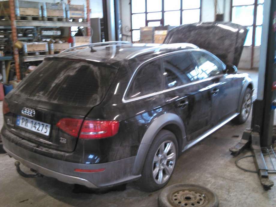 Audi A4, Allroad 2009-2016 (Type I) (B8) (B8), Motorkode: CAG, Girkassekode: 