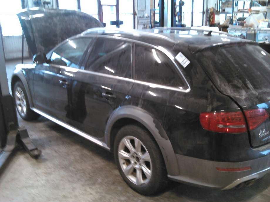 Audi A4, Allroad 2009-2016 (Type I) (B8) (B8), Motorkode: CAG, Girkassekode: 
