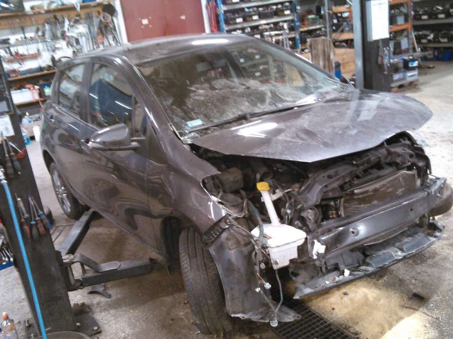 Toyota Yaris, 2012-2014 (Type III, Fase 1)  delebil , Motorkode: 1NR-FE