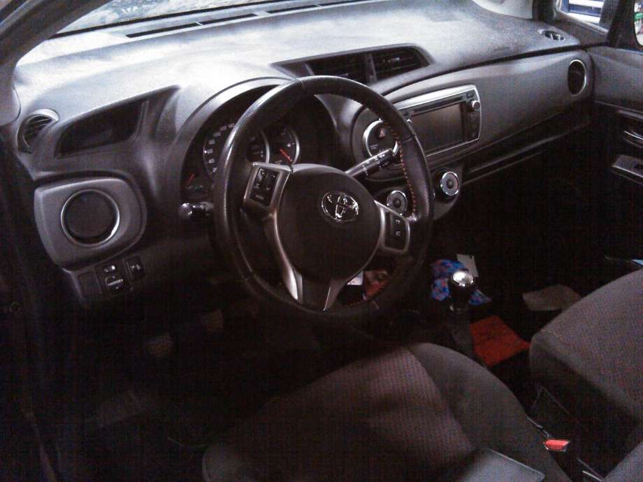 Toyota Yaris 2012-2014 (Type III, Fase 1) , Motorkode: 1NR-FE, Girkassekode: 