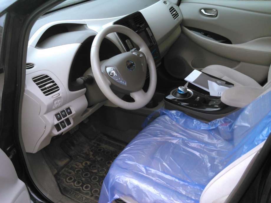 Nissan Leaf 2011-2017 (Type I) , Motorkode: EM61, Girkassekode: 