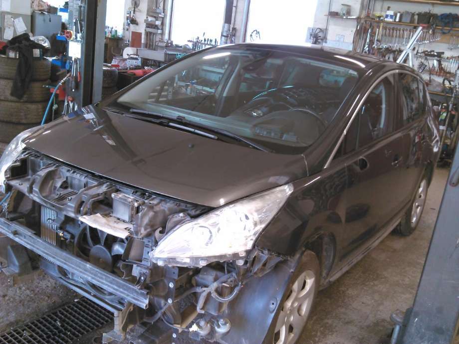 Peugeot 3008, 2009-2016 (Type I)  delebil , Motorkode: 9H01