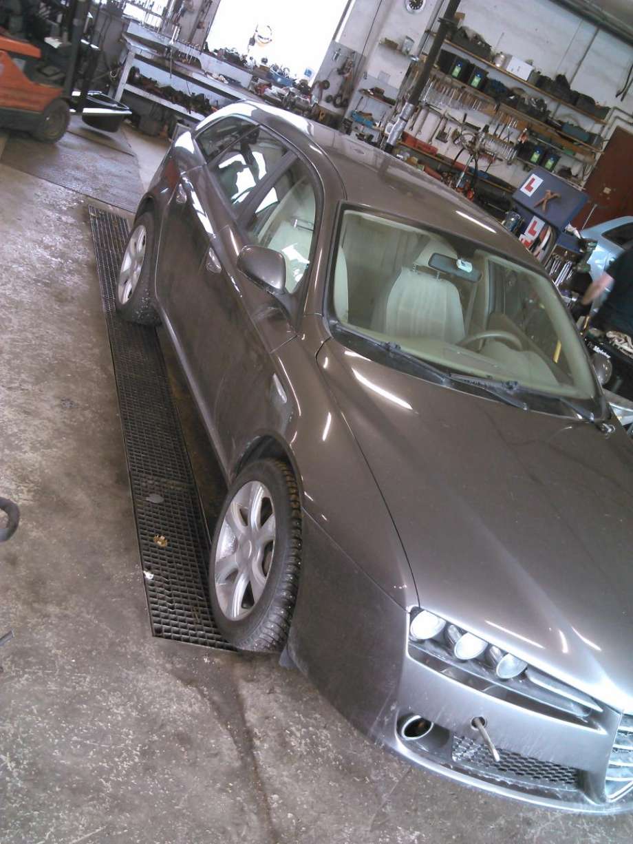 Alfa Romeo 159 2005-2011 delebil , Motorkode: 939.A2.000, Girkassekode: 