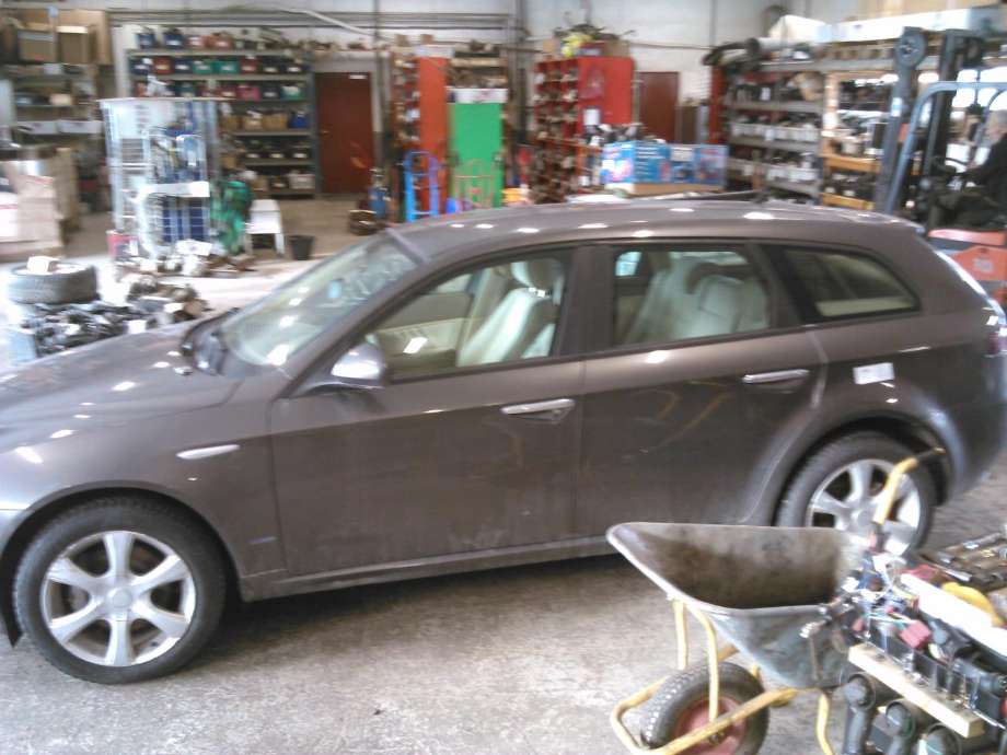 Alfa Romeo 159 2005-2011 delebil , Motorkode: 939.A2.000, Girkassekode: 