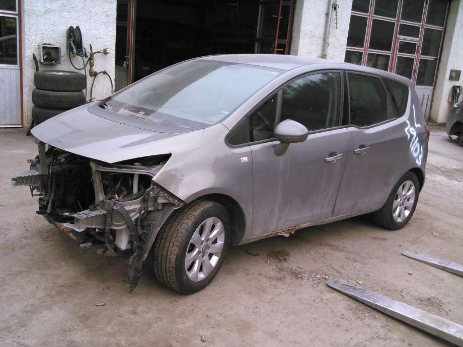 Opel Meriva B 2010-2017 , Motorkode: A13DTE, Girkassekode: 
