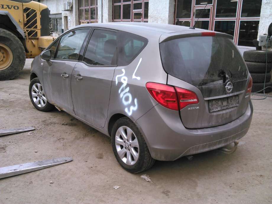 Opel Meriva B 2010-2017 , Motorkode: A13DTE, Girkassekode: 