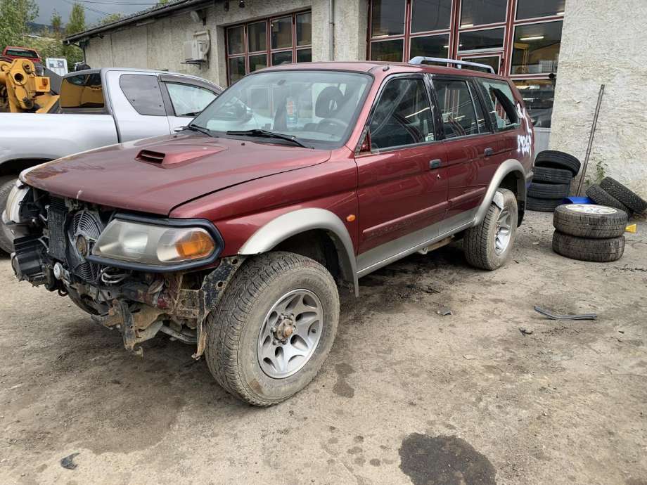 Mitsubishi Pajero Sport, 1999-2001  delebil 