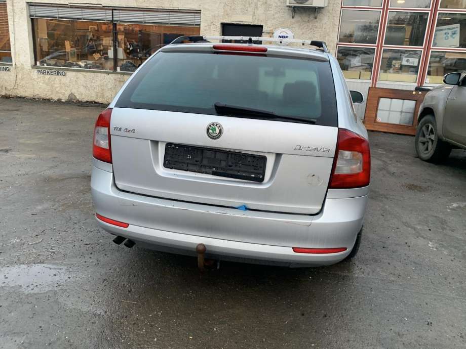 Škoda Octavia 2009-2013 (Type II, Fase 2) , Motorkode: BLS, Girkassekode: 