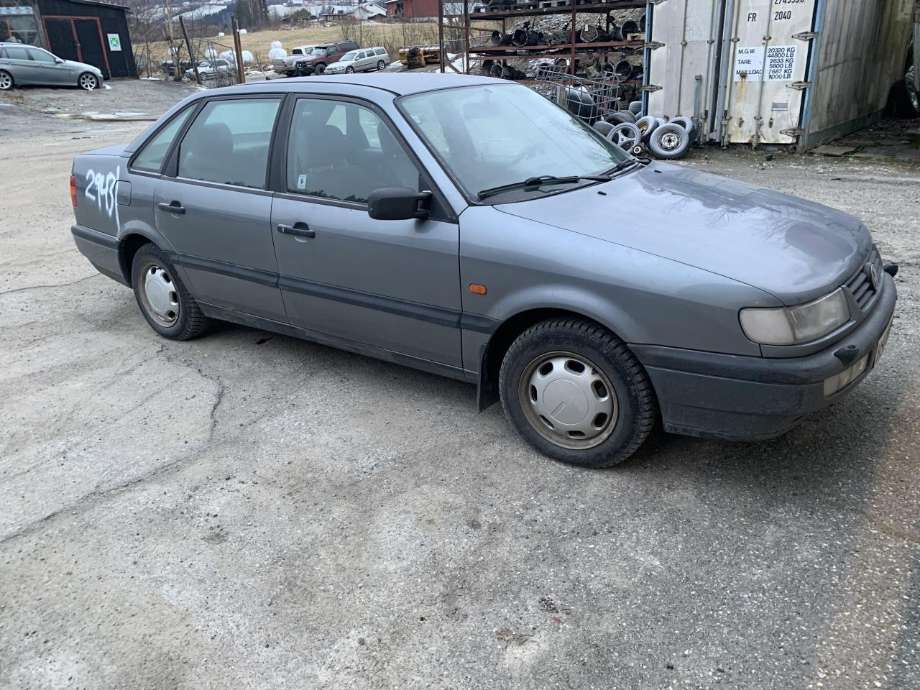 VW Passat 1994-1996 (B4) delebil , Motorkode: 2E ELLER ADY, Girkassekode: 