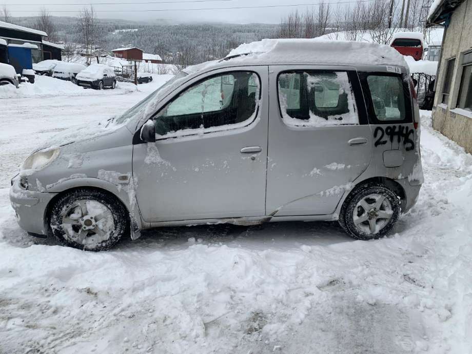 Toyota Yaris Verso 1999-2007 , Motorkode: 2NZ-FE, Girkassekode:
