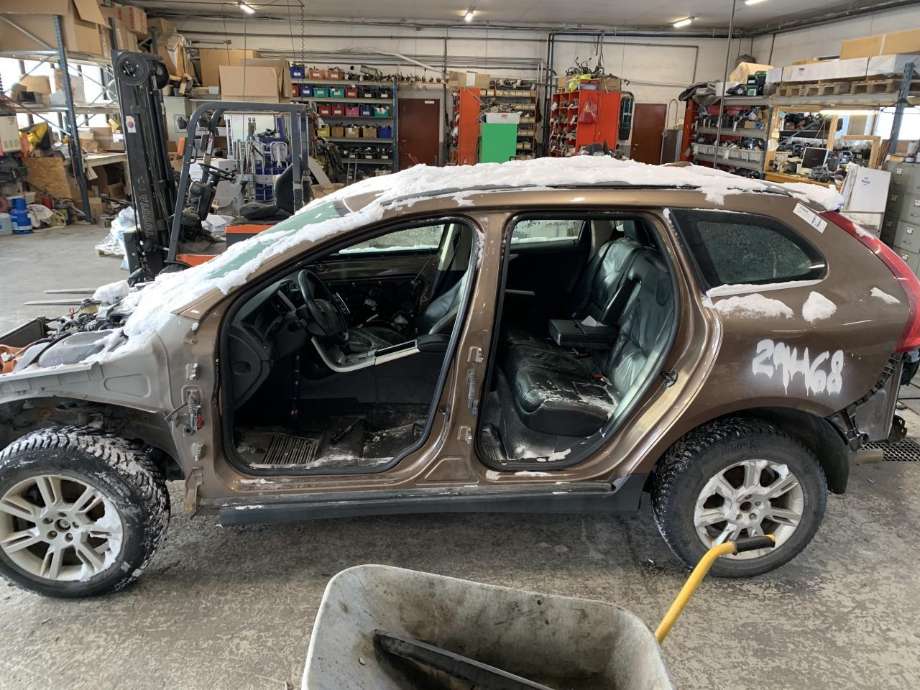 Volvo XC60 2008-2013 (Type I, Fase 1) , Motorkode: D5244T(5), Girkassekode: 