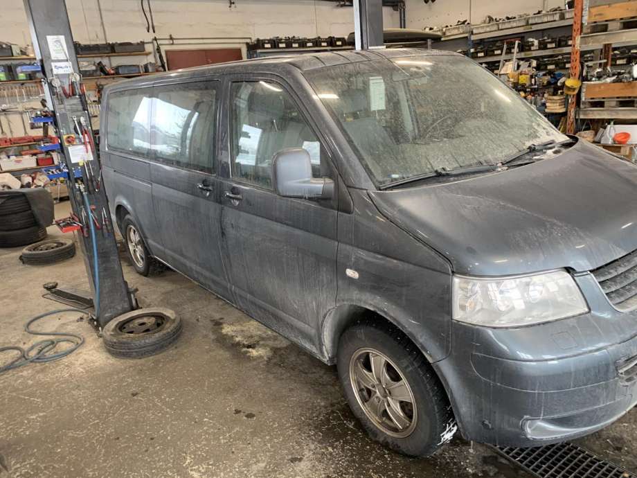 VW Transporter / Caravelle 2003-2009 (Fase 1) (T5) (T5), Motorkode: , Girkassekode: 