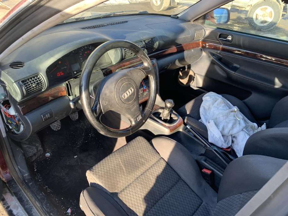 Audi A4 1999-2001 (Type I, Fase 2) (B5) (B5), Motorkode: AJM, Girkassekode: 