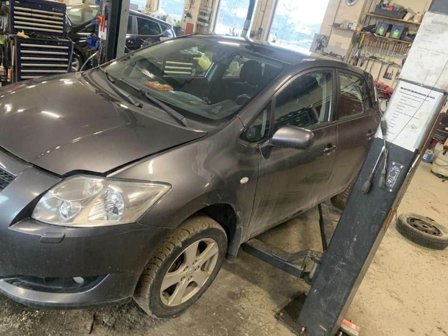 Toyota Auris 2007-2010 (Type I, Fase 1) , Motorkode: 1ZR-FE, Girkassekode: 