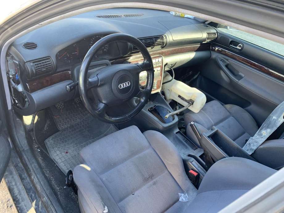 Audi A4 1995-1999 (Type I, Fase 1) (B5) delebil , Motorkode: ADR, Girkassekode: 