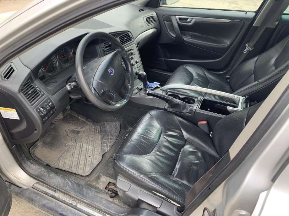 Volvo XC70 2001-2004 (Type I, Fase 1) delebil , Motorkode: D5244T, Girkassekode: 
