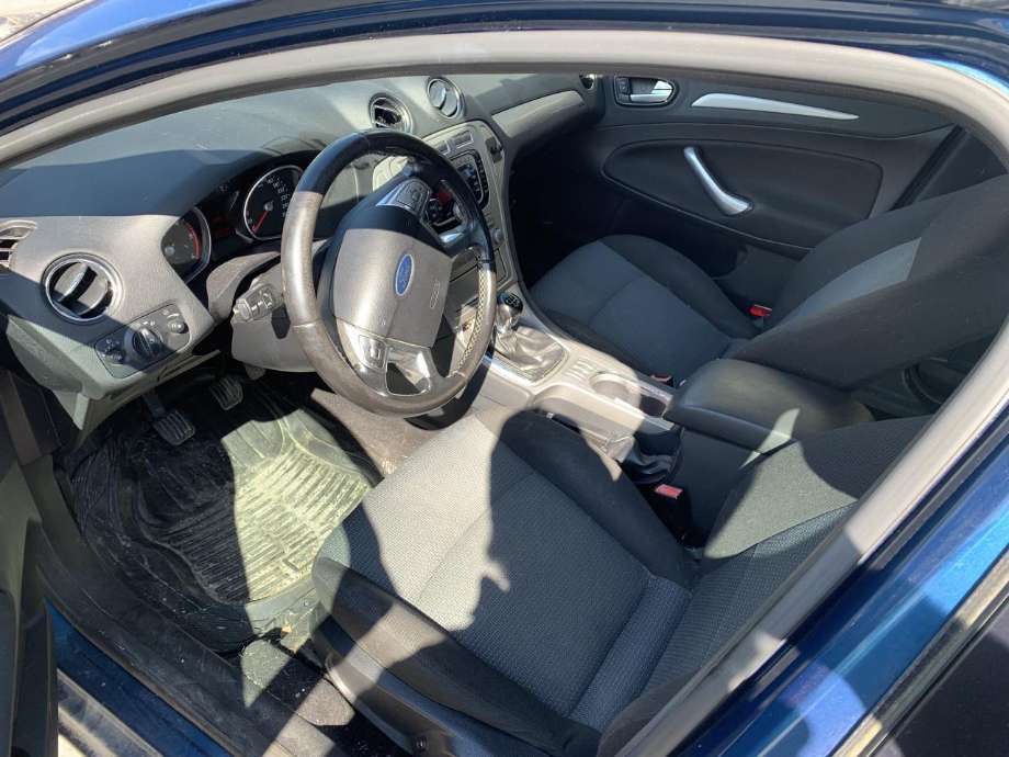 Ford Mondeo 2001-2007 (Type III) delebil , Motorkode: AZBA, Girkassekode: 