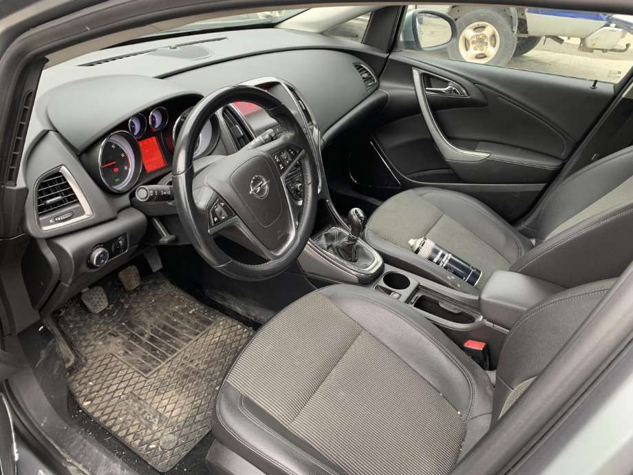 Opel Astra J 2010-2015 delebil , Motorkode: A17DTR, Girkassekode: 