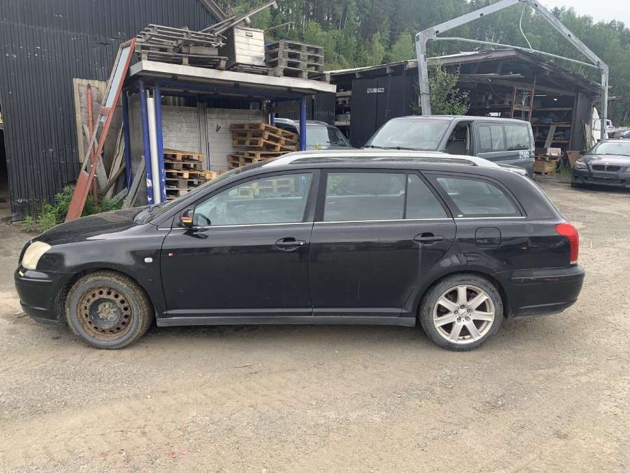 Toyota Avensis 2003-2008 (Type II) delebil , Motorkode: 1CD-FTV, Girkassekode: 