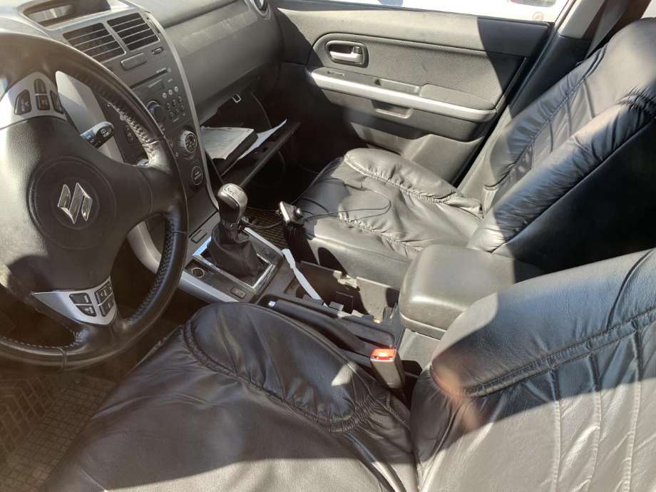 Suzuki Grand Vitara 2005-2015 (Type III) delebil , Motorkode: F9Q, Girkassekode: 