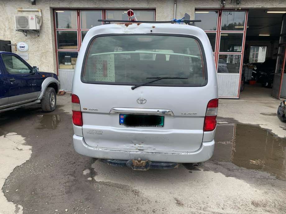 Toyota Hiace 2007-2012 (Fase 3) delebil , Motorkode: 2KD-FTV, Girkassekode: 