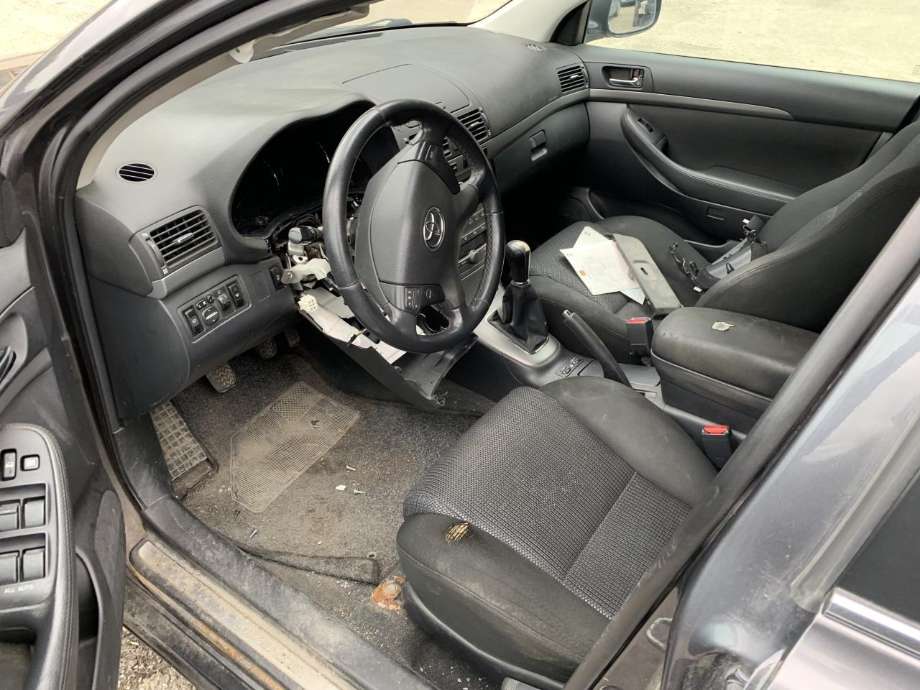 Toyota Avensis 2003-2008 (Type II) delebil , Motorkode: 1ZZ-FE, Girkassekode: 