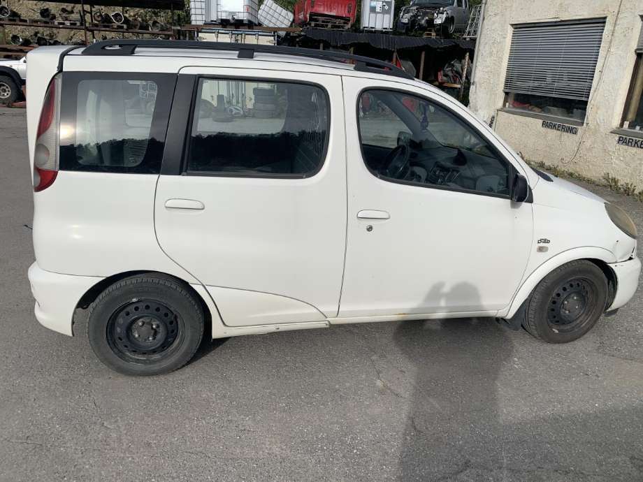 Toyota Yaris Verso 1999-2007 , Motorkode: 1ND-TV, Girkassekode: