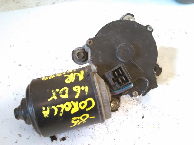 Viskermotor frontrute til Toyota Corolla, 1982-1987 (KE80) (KE80)