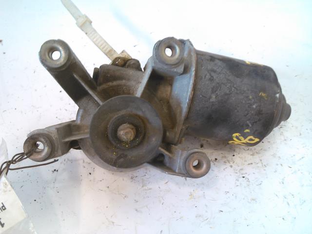 Viskermotor frontrute til Nissan Cherry, 1982-1986 (N12) (N12)