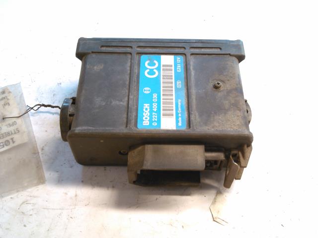Styreenhet motor til Opel Omega A, 1986-1990 (BOSCH|0 227 400 030)