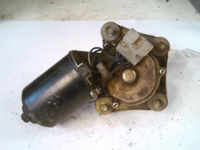 Viskermotor frontrute til Mazda 626, 1983-1987 (GC) (GC) 