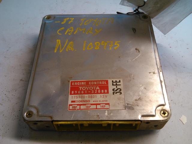 Styreenhet motor til Toyota Camry 1987-1991 (TOYOTA|175700-0801|89661-32080|)