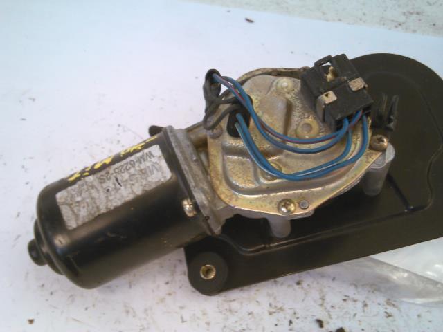Viskermotor frontrute til Mitsubishi Lancer, 1989-1992  