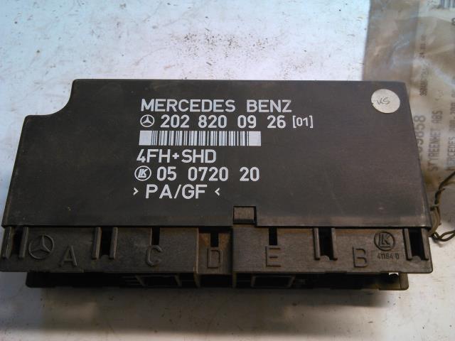 Styreenhet ABS til Mercedes 124, 1986-1995 (W124) (W124) (MERC|2028200926)