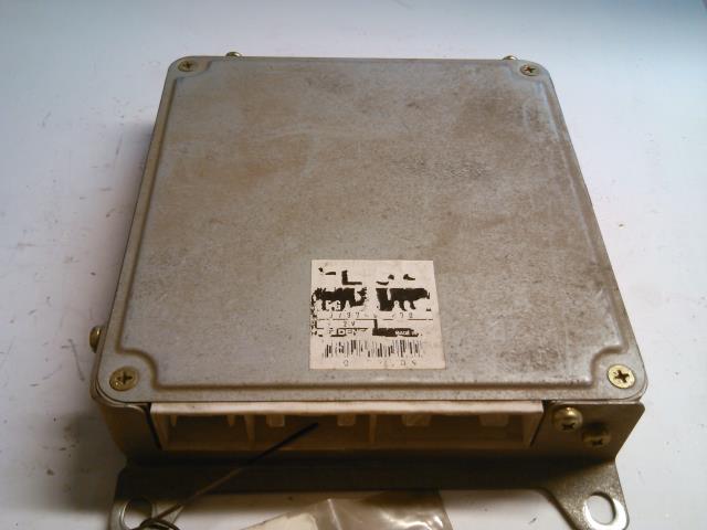 Styreenhet motor til Mazda 626, 1988-1991 (GD) (GD) (DENSO|079700-2700)