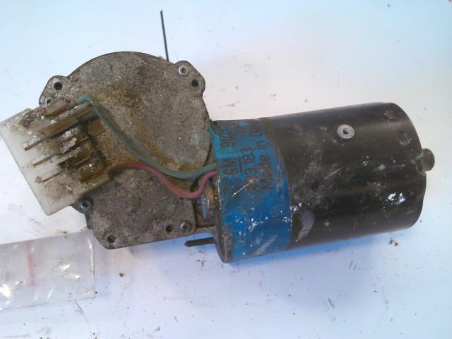 Viskermotor frontrute til Opel Omega A 1986-1990  (90247173|)