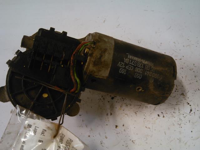 Viskermotor frontrute til Ford Fiesta 1989-1995 (Type III) (0390241306|85GB17B571BA|)