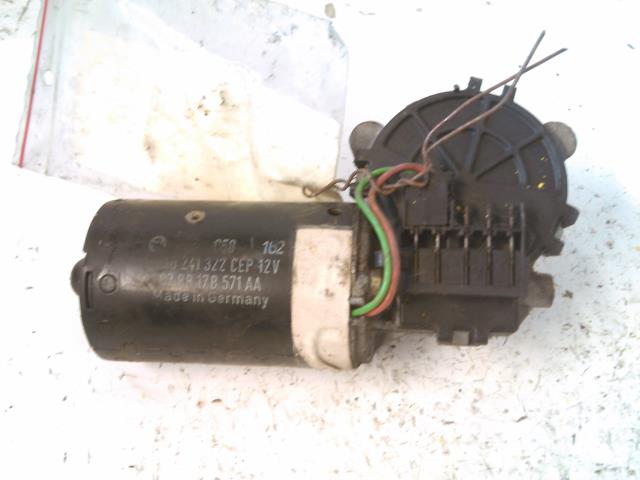 Viskermotor frontrute til Ford Sierra 1987-1993  (0390241322|87BB17B571AA|)
