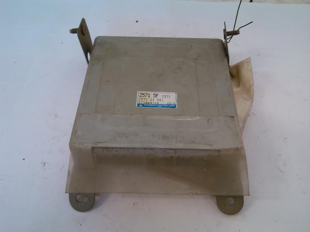Styreenhet motor til Mazda 323 1995-1998 (MITSUBISHI|E2T84976M|Z57118881|Z5715F2571)