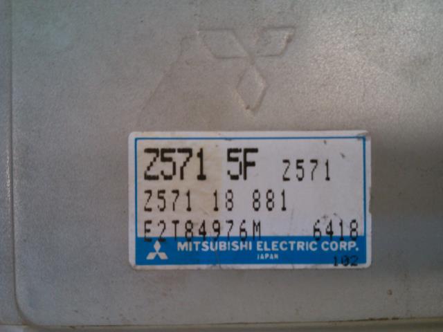 Styreenhet motor til Mazda 323 1995-1998 (MITSUBISHI|E2T84976M|Z57118881|Z5715F2571)