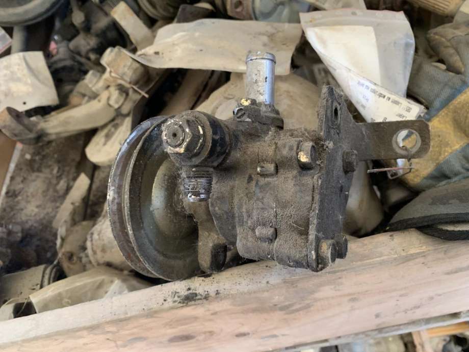 Servo pumpe mekanisk til Kia Besta 1995-1999  