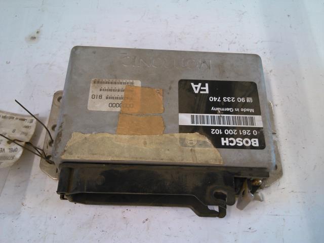 Styreenhet motor til Opel Vectra A, 1989-1995  (BOSCH|0 261 200 102)