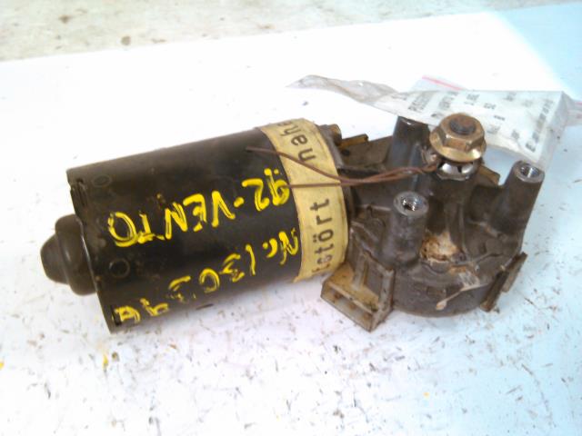 Viskermotor frontrute til VW Vento 1992-1998  (BOSCH|0390241109|1H1955113A|)