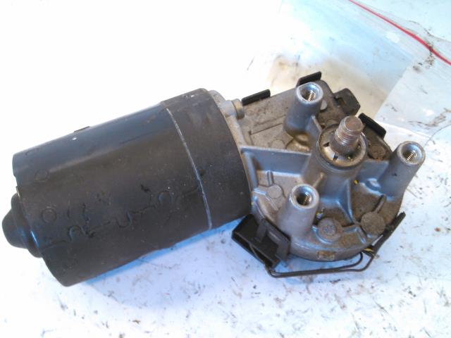 Viskermotor frontrute til VW Transporter / Caravelle 1990-2003 (T4) (T4) (0390241163|701955113B|)