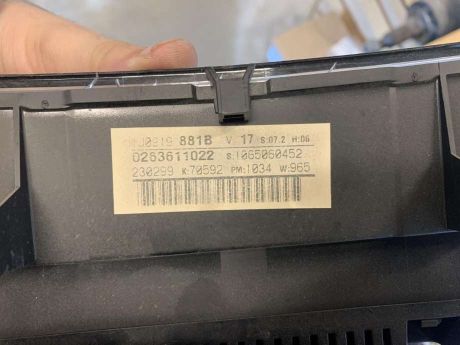 Instrumentpanel til VW Bora 1999-2005  (MOTOMETER|)